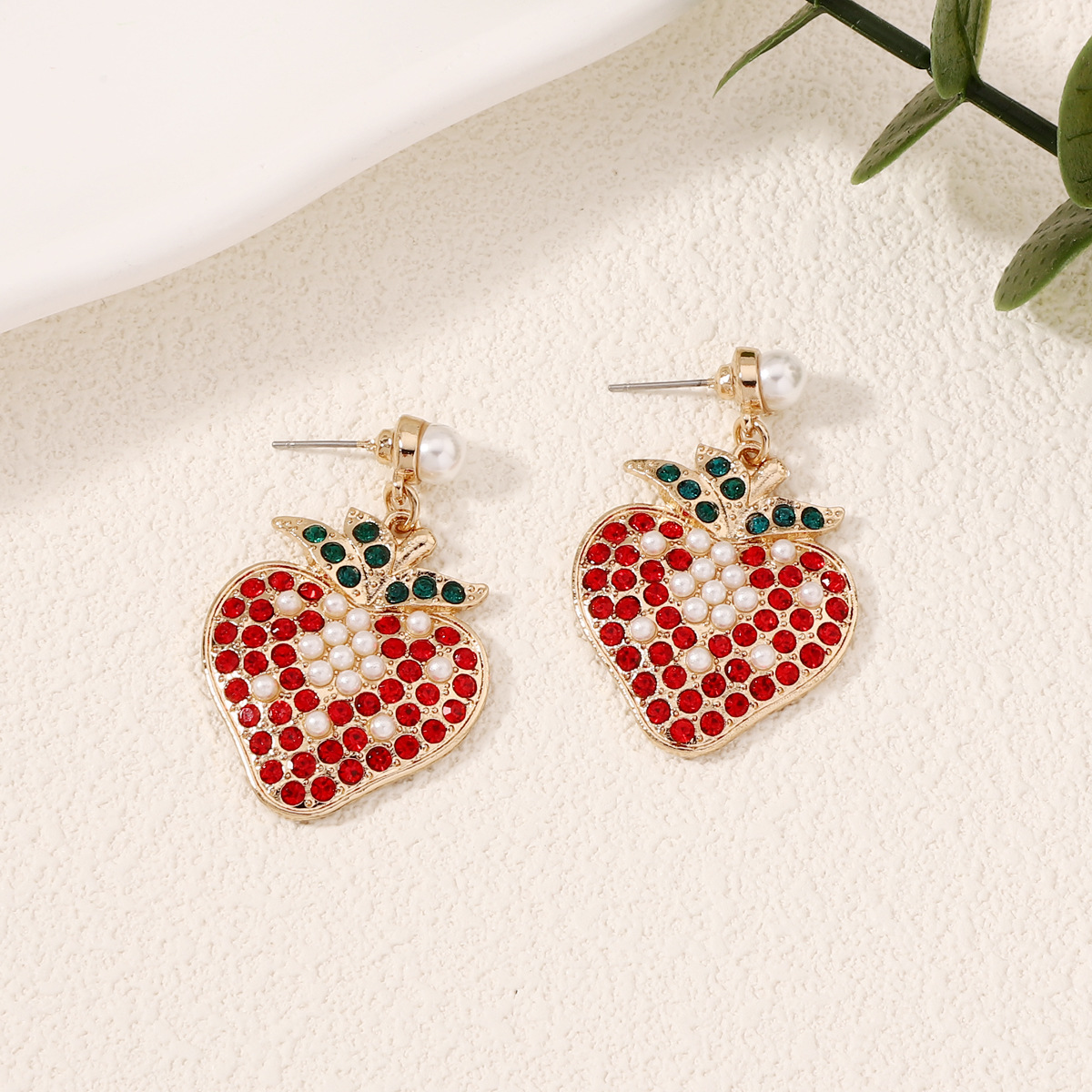Women'S Fashion E Commerce - Yiwu Jewelry E-commerce Strawberry Diamond Light