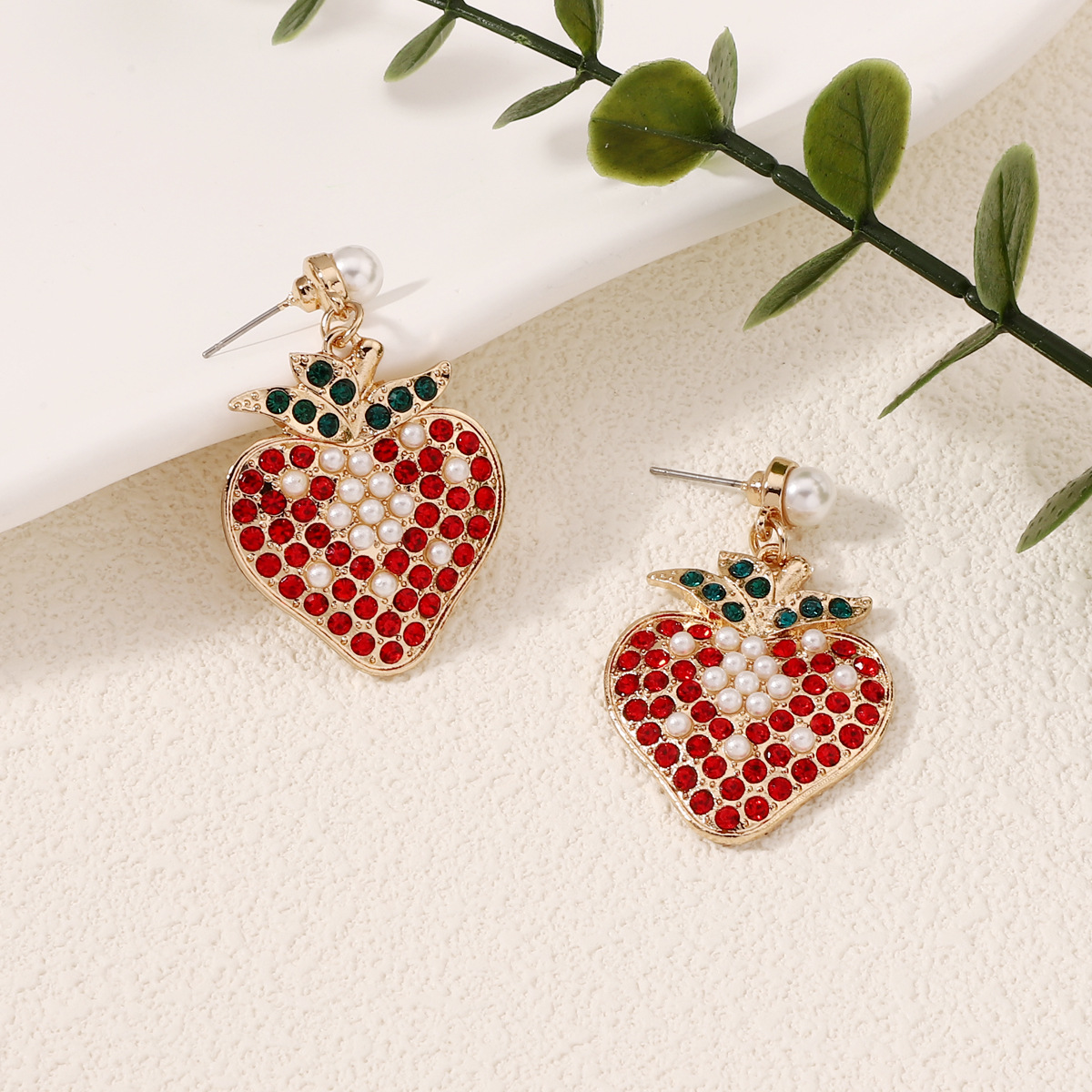 Yiwu Jewelry E-commerce Strawb - Women'S Fashion E Commerce review and price
