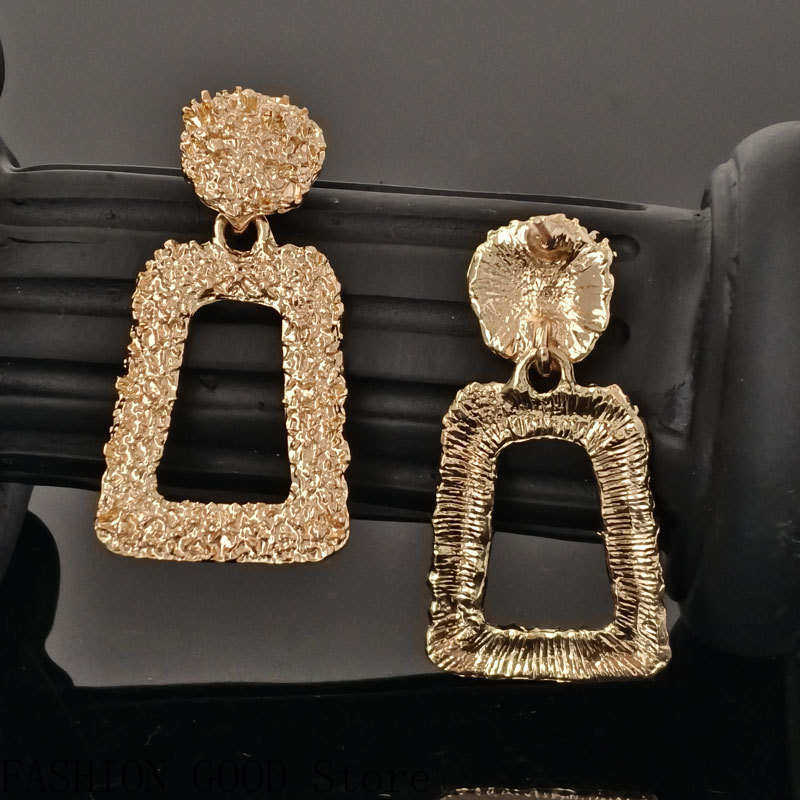 Metal Earrings High-end Hollow - Women'S Fashion Website review and price